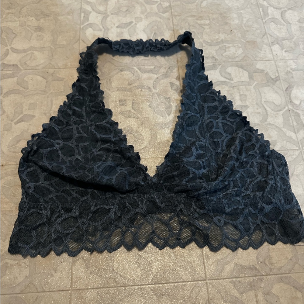 PINK Victoria’s Secret lace bralette